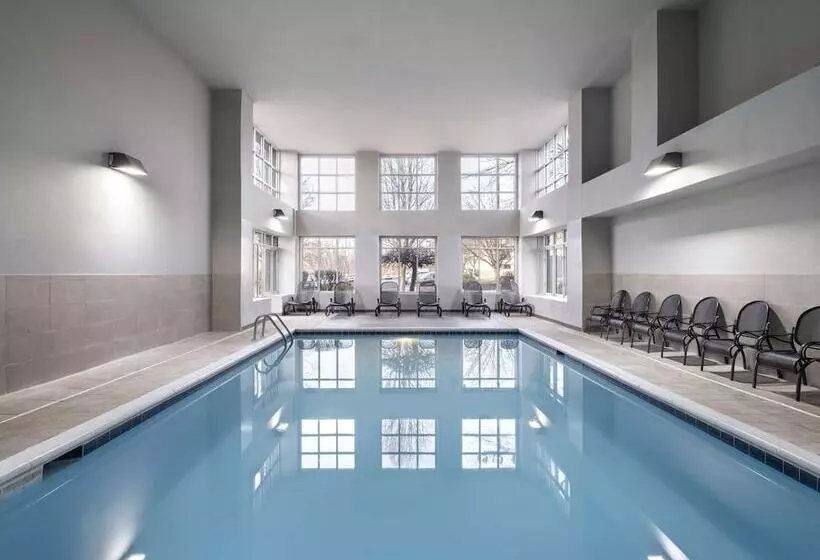 Hotel Homewood Suites By Hilton Columbus/airport