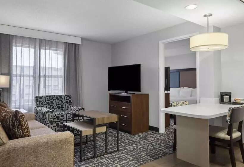 Hotel Homewood Suites By Hilton Columbus/airport