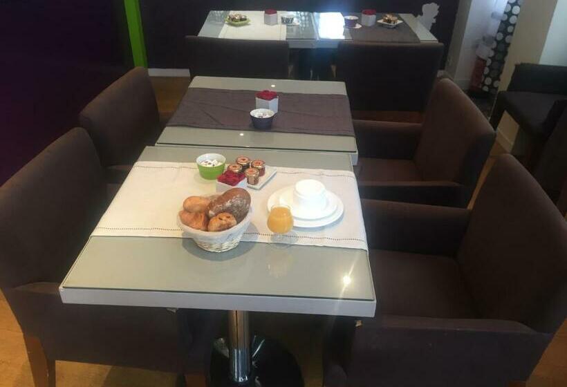 هتل Hôtel Du Parc Saint Charles