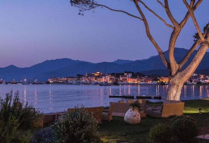 هتل Hôtel La Roya