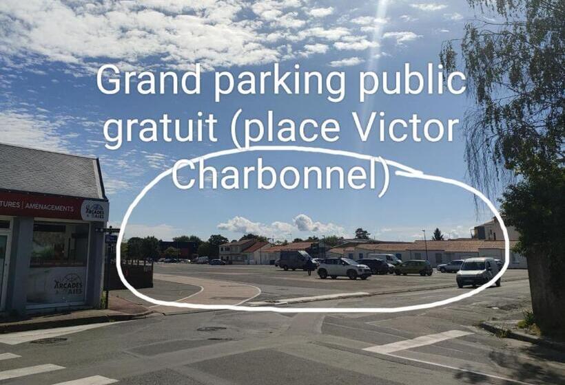 هتل Le Manoir De L Antiquite