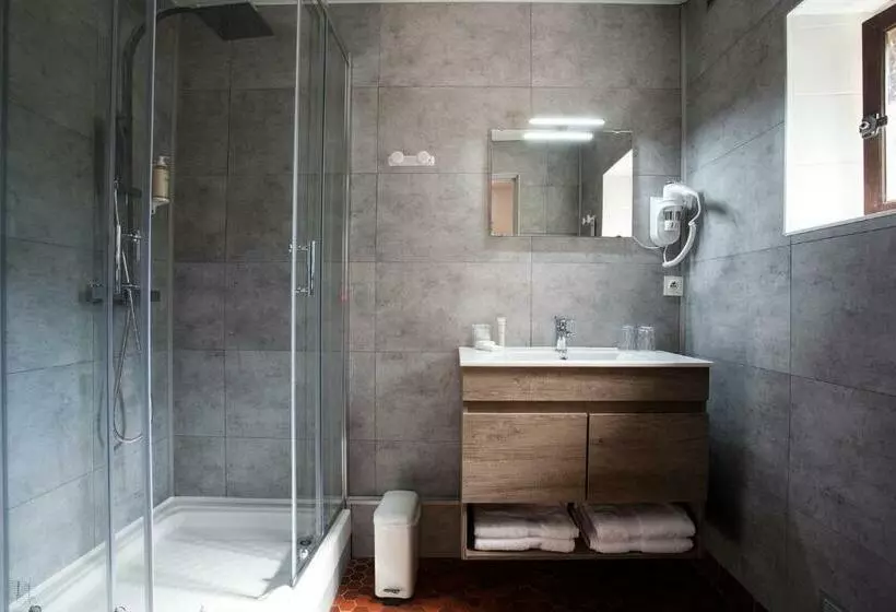 בית מלון כפרי Hôtel Le Relais Du Touron