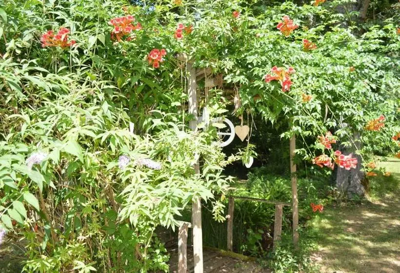 בית מלון כפרי Hôtel Le Relais Du Touron