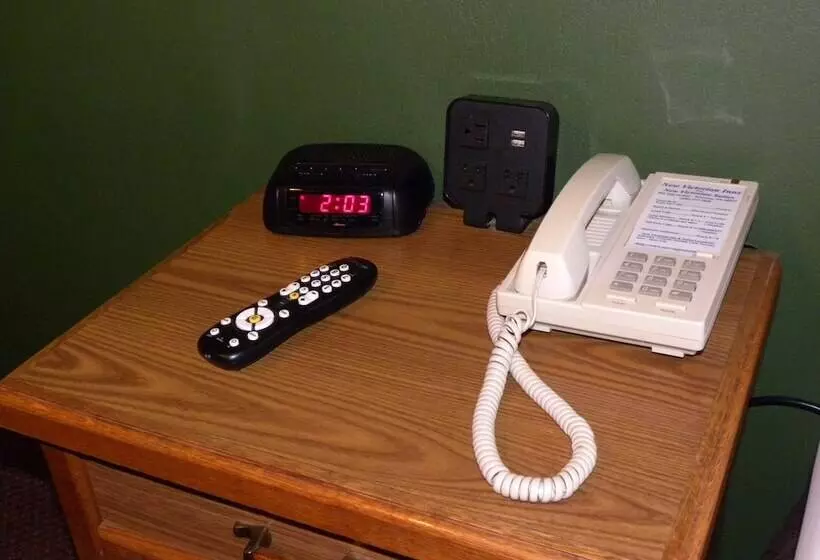 בית מלון כפרי New Victorian Inn & Suites Kearney