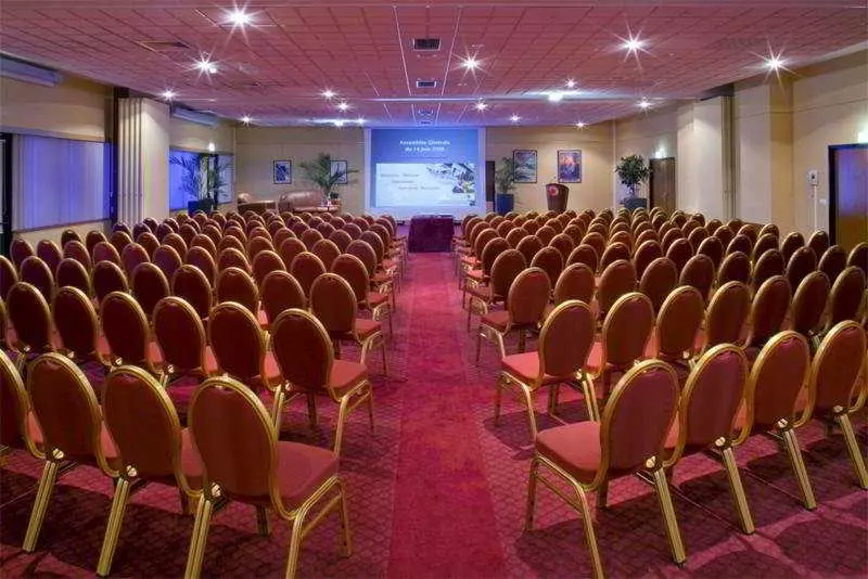 ホテル Plaza Site Du Futuroscope