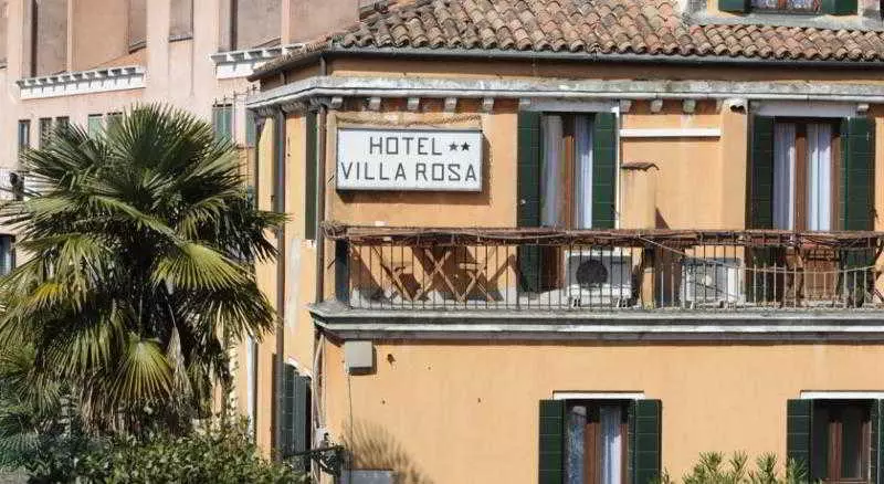 هتل Villa Rosa