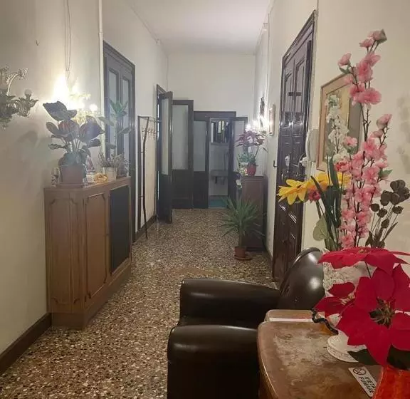 هتل Villa Rosa