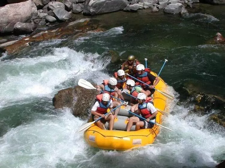 هتل Whitewater Inn