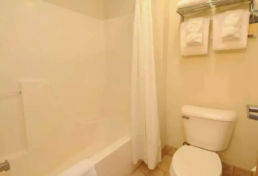 هتل Whitewater Inn