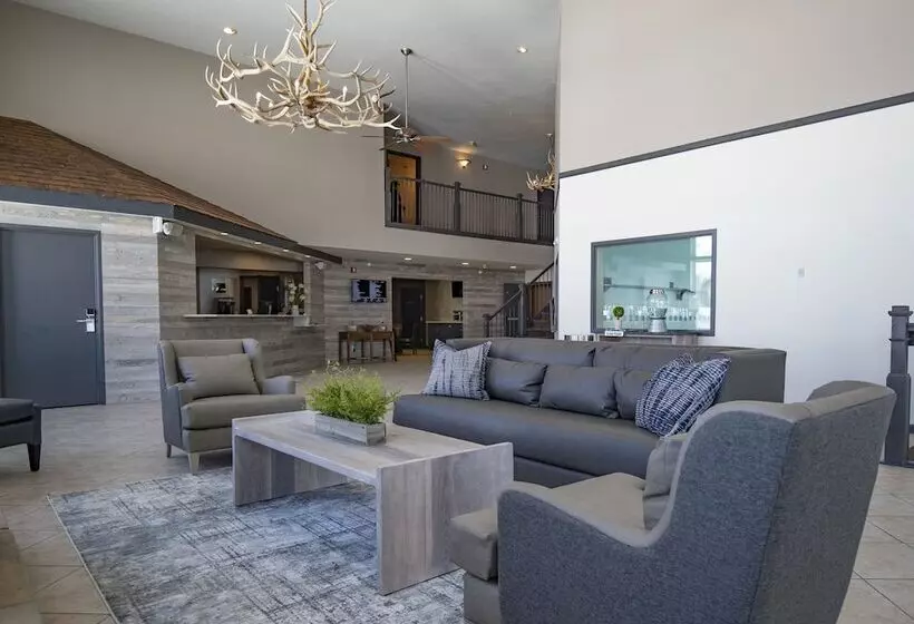 هتل Whitewater Inn