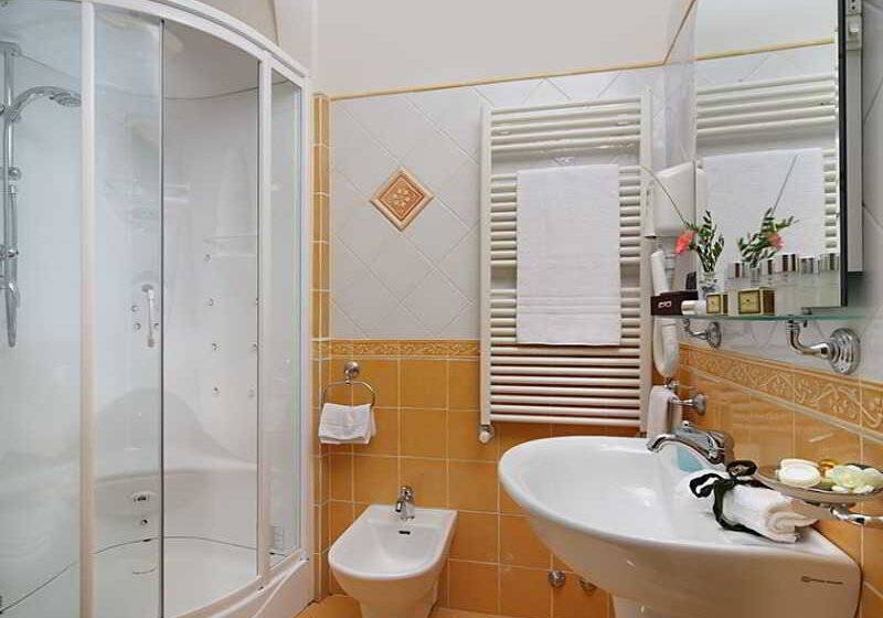 هتل A Palazzo Busdraghi Residenza D'epoca