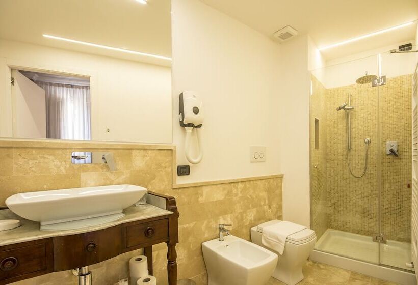 هتل A Palazzo Busdraghi Residenza D'epoca