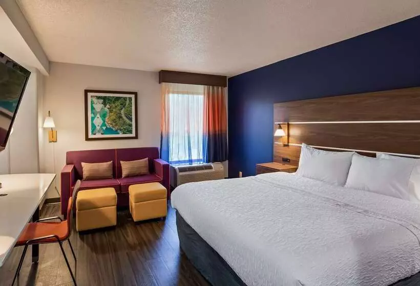 هتل Best Western Plus Lexington Inn
