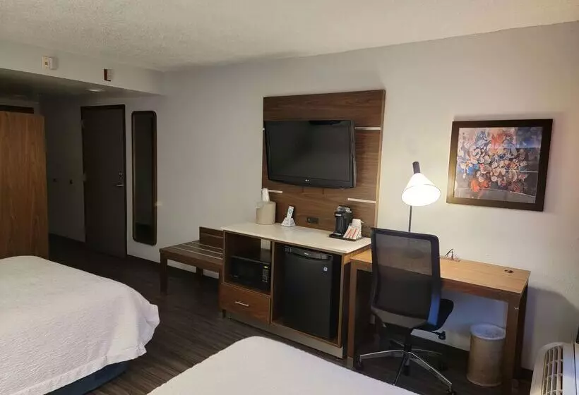 هتل Best Western Plus Lexington Inn