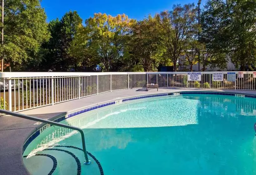 هتل Best Western Plus Lexington Inn