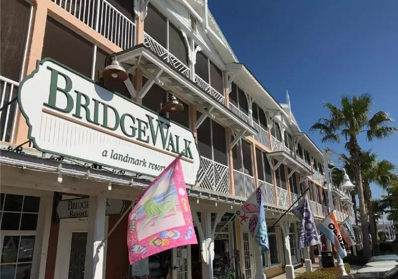 Отель Bridgewalk, A Landmark Resort