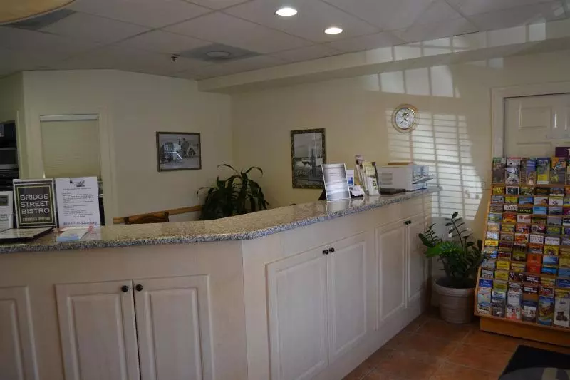 Отель Bridgewalk, A Landmark Resort