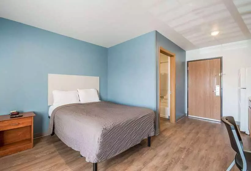 هتل Extended Stay America Select Suites  Wichita  South