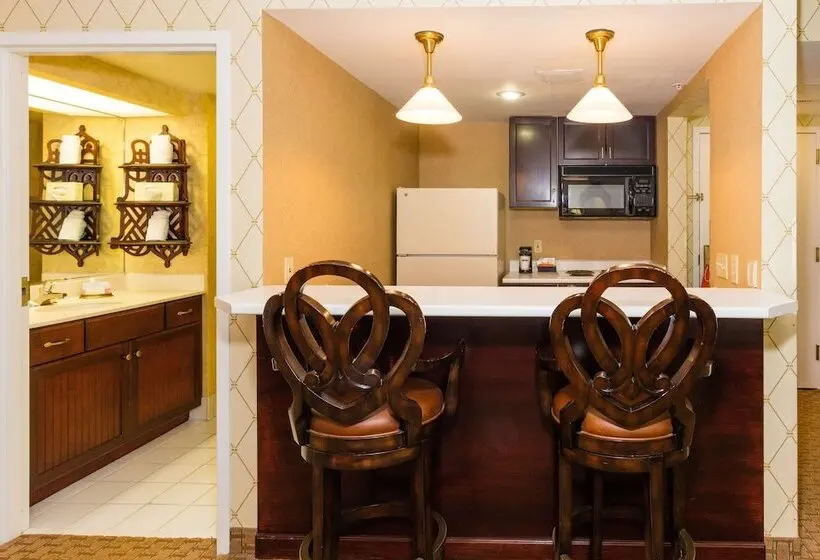 Hotelli Hampton Inn And Suites Amelia Island Historic Harbor Front