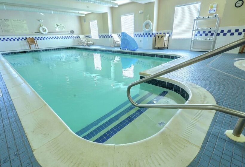 בית מלון כפרי Hampton Inn Batavia