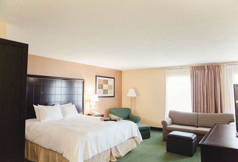 בית מלון כפרי Hampton Inn Bloomington West
