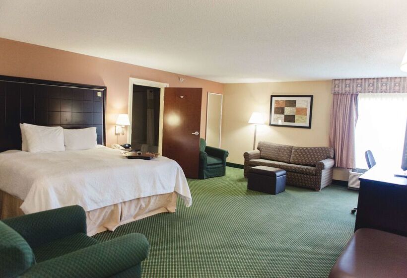 בית מלון כפרי Hampton Inn Bloomington West