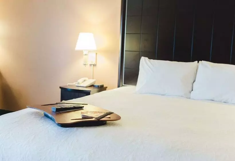 호텔 Hampton Inn Bloomington West