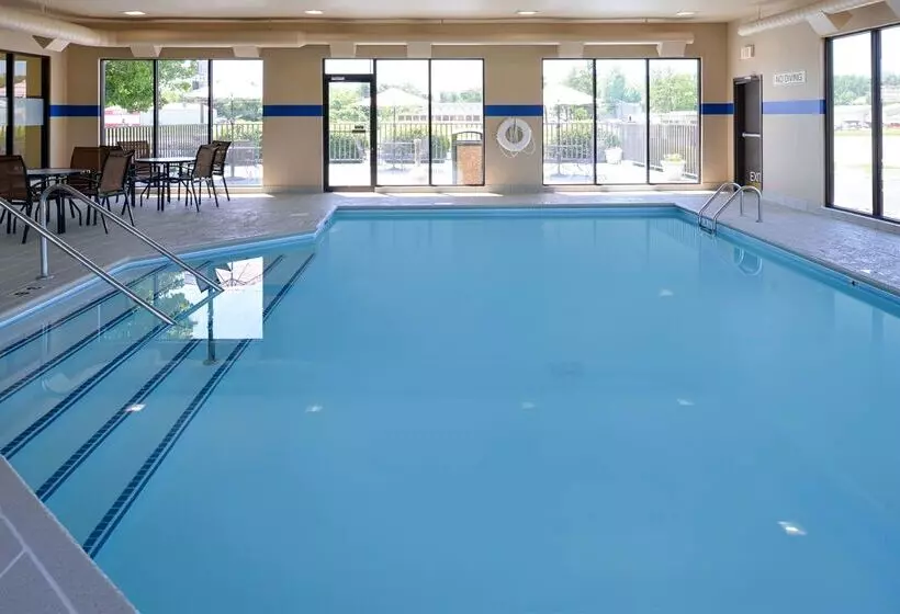 호텔 Hampton Inn Carbondale