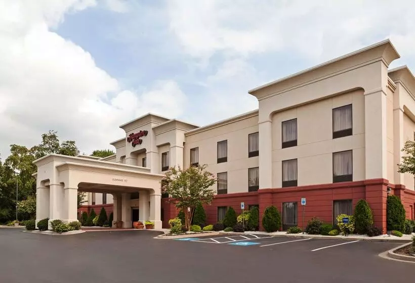هتل Hampton Inn Elkton