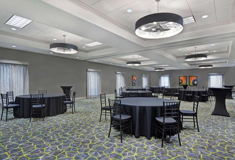 Отель Hampton Inn Gallatin