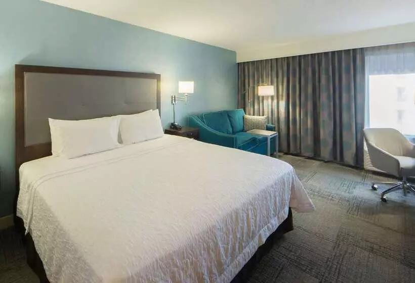 Отель Hampton Inn Lakeland