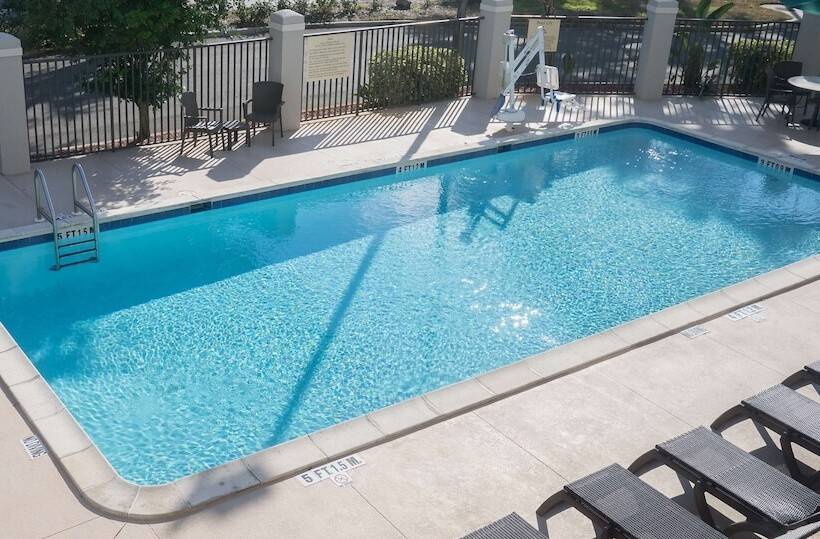 فندق Hampton Inn Lakeland