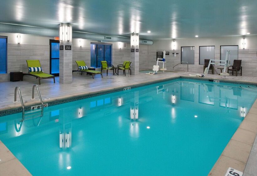 فندق Hampton Inn Laporte In