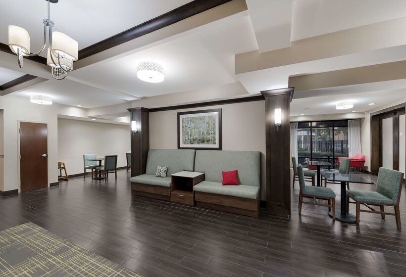 בית מלון כפרי Hampton Inn Marshall