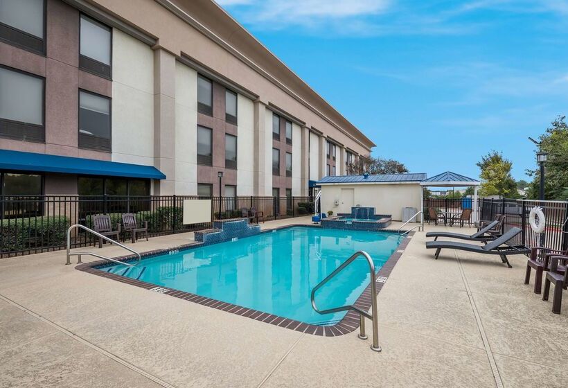 בית מלון כפרי Hampton Inn Marshall