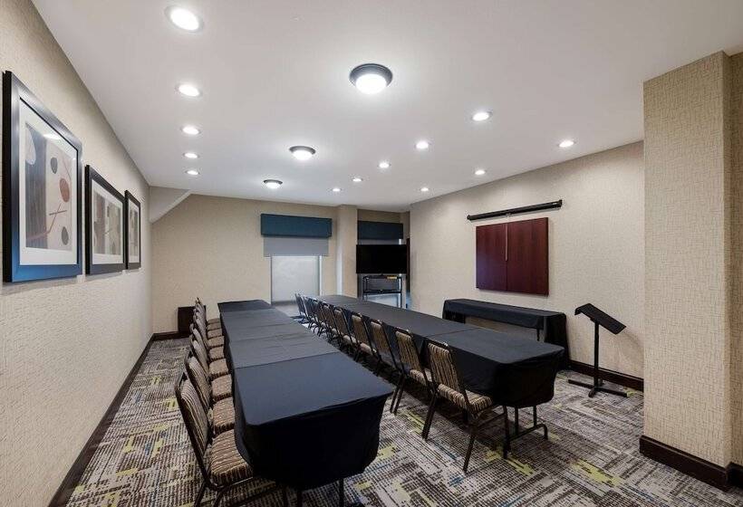 בית מלון כפרי Hampton Inn Marshall