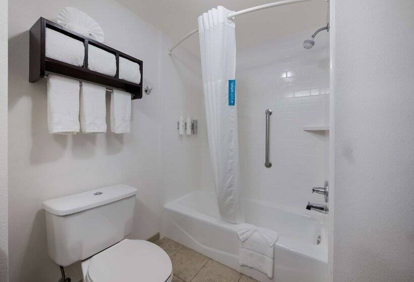 בית מלון כפרי Hampton Inn Marshall