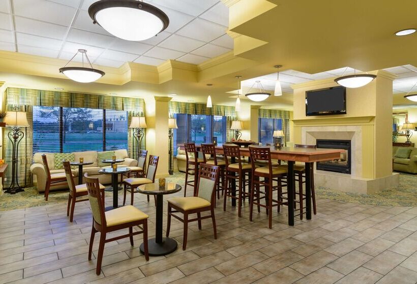 هتل Hampton Inn Mt. Vernon