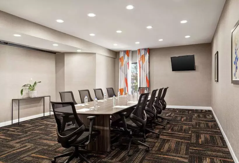 酒店 Hampton Inn Paris