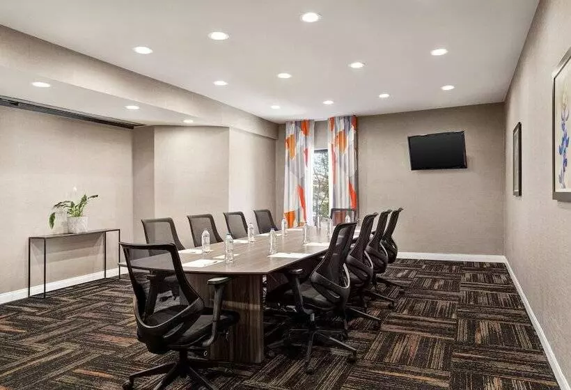 酒店 Hampton Inn Paris