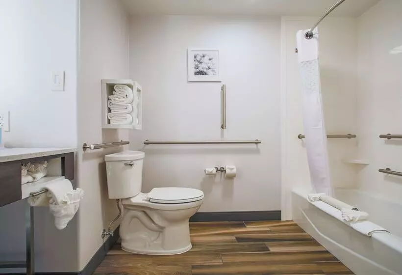 هتل Hampton Inn Prescott