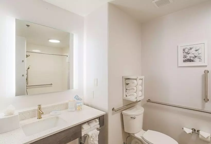 هتل Hampton Inn Prescott