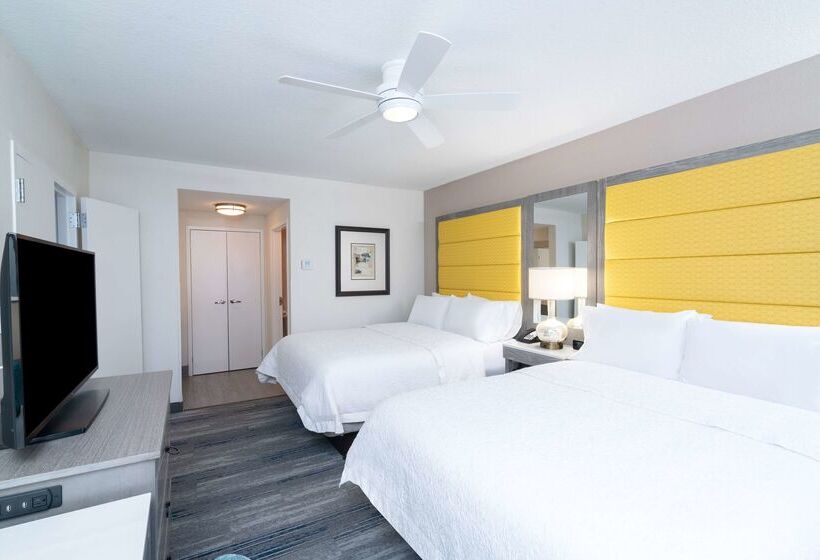 Отель Hampton Inn And Suites Amelia Island Historic Harbor Front