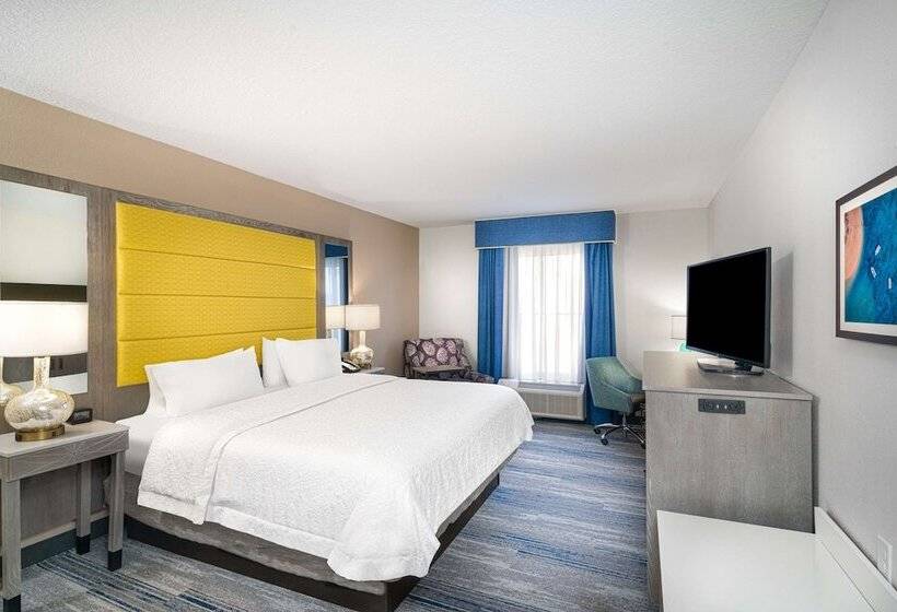 Отель Hampton Inn And Suites Amelia Island Historic Harbor Front