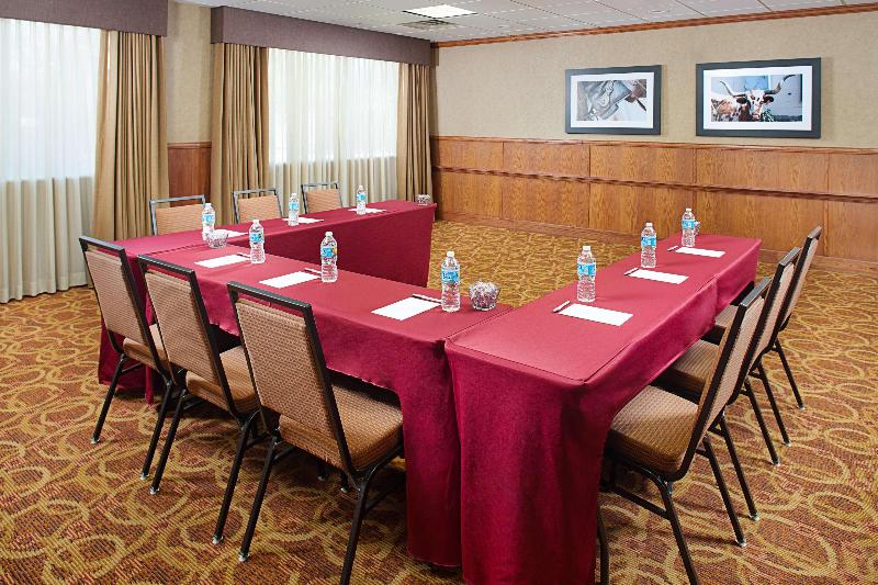 فندق Hampton Inn & Suites Denton