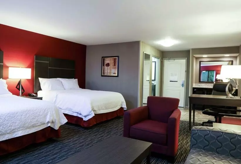 Отель Hampton Inn & Suites Temecula