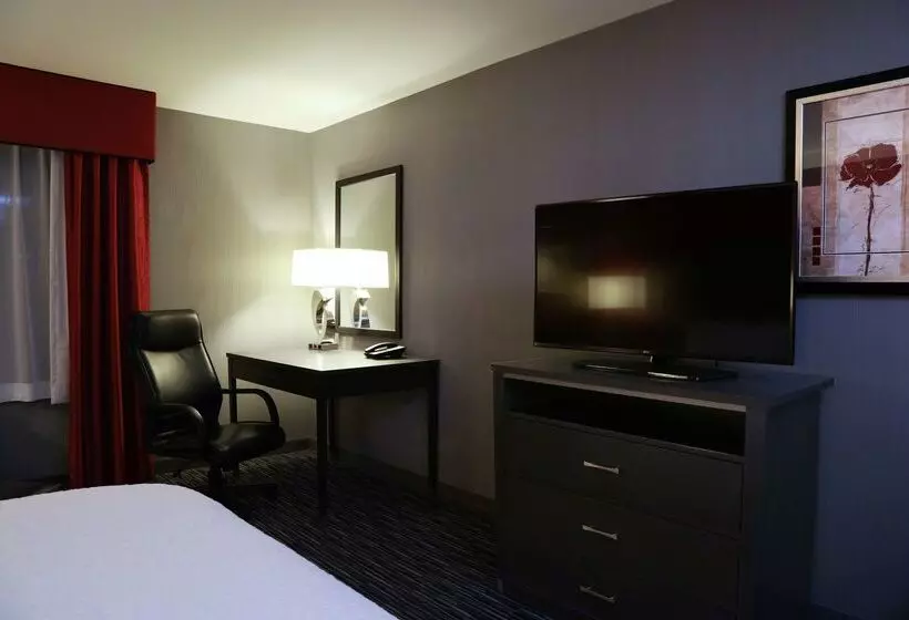 Отель Hampton Inn & Suites Temecula