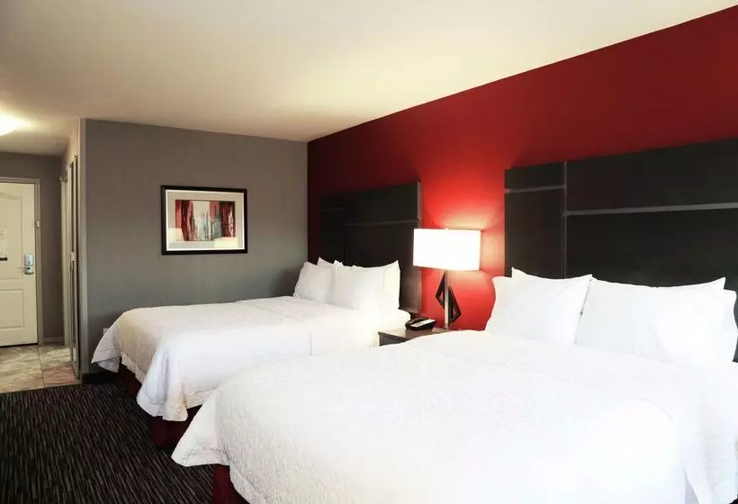Отель Hampton Inn & Suites Temecula