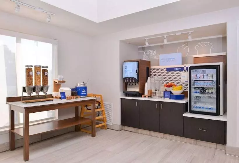 فندق Holiday Inn Express Stockton Southeast, An Ihg