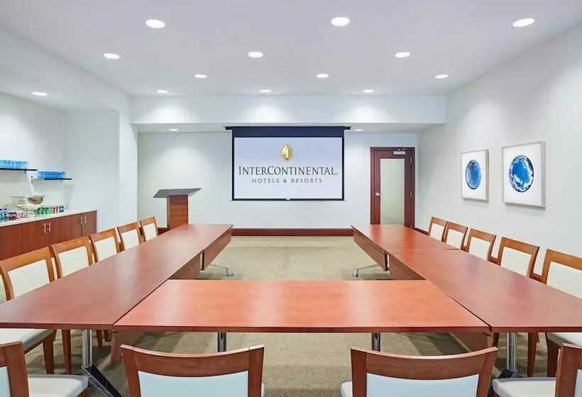 Intercontinental Suites Hotel Cleveland, An Ihg